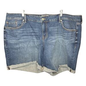 Torrid Plus Size 26 Cutoff Jean Shorts Stretch Raw Hem Denim 7” Inseam Casual